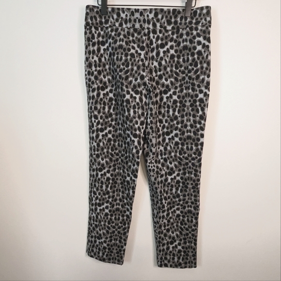 Krazy Larry High Rise Pull On Ankle Pants Size 12 Black Leopard Style P507 EUC - Picture 7 of 9